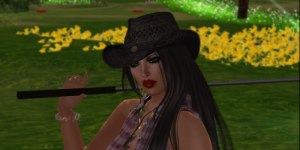 MoonlighthQueen waiting for her golf putt